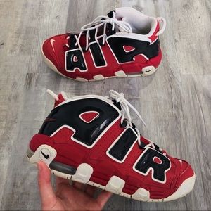 Nike Air Uptempo Bulls Red and Black size 7Y